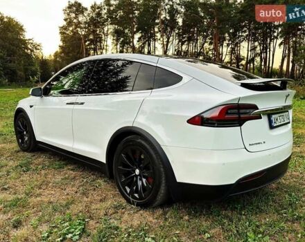 Белый Тесла Модель Х, объемом двигателя 0 л и пробегом 87 тыс. км за 21000 $, фото 1 на Automoto.ua