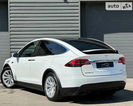 Білий Тесла Модель Х, об'ємом двигуна 0 л та пробігом 72 тис. км за 24900 $, фото 6 на Automoto.ua