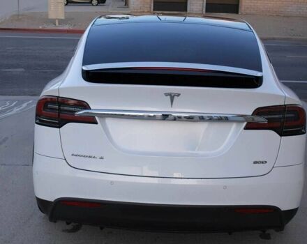 Білий Тесла Модель Х, об'ємом двигуна 0 л та пробігом 72 тис. км за 12400 $, фото 4 на Automoto.ua