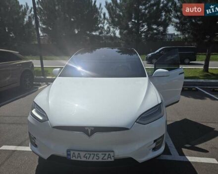 Білий Тесла Модель Х, об'ємом двигуна 0 л та пробігом 180 тис. км за 25000 $, фото 15 на Automoto.ua