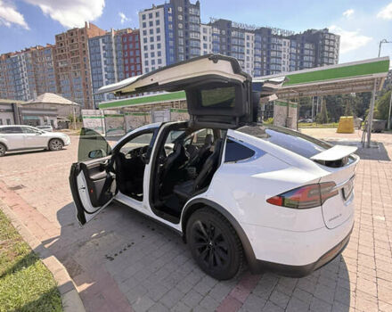 Белый Тесла Модель Х, объемом двигателя 0 л и пробегом 80 тыс. км за 23499 $, фото 18 на Automoto.ua