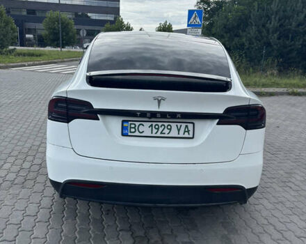 Белый Тесла Модель Х, объемом двигателя 0 л и пробегом 127 тыс. км за 19900 $, фото 3 на Automoto.ua
