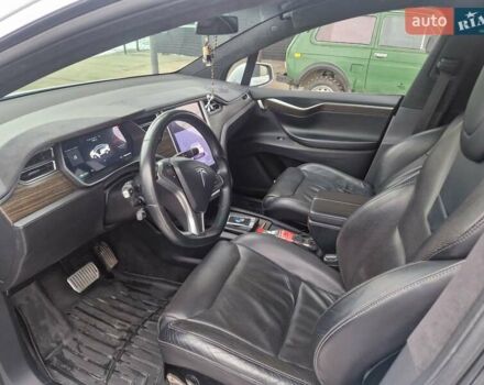 Білий Тесла Модель Х, об'ємом двигуна 0 л та пробігом 163 тис. км за 20900 $, фото 10 на Automoto.ua