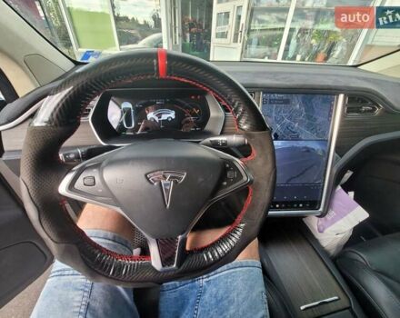 Белый Тесла Модель Х, объемом двигателя 0 л и пробегом 290 тыс. км за 29000 $, фото 10 на Automoto.ua