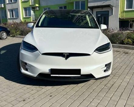 Белый Тесла Модель Х, объемом двигателя 0 л и пробегом 110 тыс. км за 21000 $, фото 1 на Automoto.ua