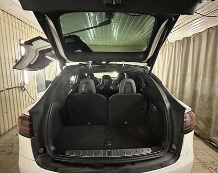 Белый Тесла Модель Х, объемом двигателя 0 л и пробегом 118 тыс. км за 21500 $, фото 11 на Automoto.ua