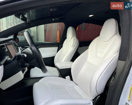 Белый Тесла Модель Х, объемом двигателя 0 л и пробегом 170 тыс. км за 19900 $, фото 20 на Automoto.ua