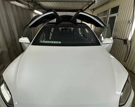 Белый Тесла Модель Х, объемом двигателя 0 л и пробегом 118 тыс. км за 21500 $, фото 16 на Automoto.ua