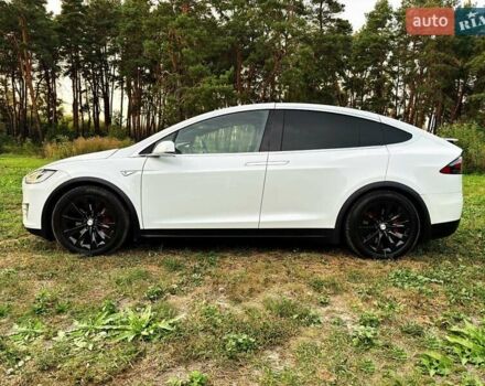 Белый Тесла Модель Х, объемом двигателя 0 л и пробегом 87 тыс. км за 21000 $, фото 4 на Automoto.ua