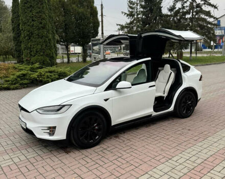 Білий Тесла Модель Х, об'ємом двигуна 0 л та пробігом 150 тис. км за 22500 $, фото 16 на Automoto.ua