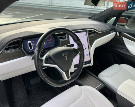 Белый Тесла Модель Х, объемом двигателя 0 л и пробегом 170 тыс. км за 19900 $, фото 19 на Automoto.ua