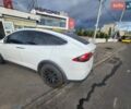 Белый Тесла Модель Х, объемом двигателя 0 л и пробегом 290 тыс. км за 25500 $, фото 4 на Automoto.ua