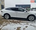 Белый Тесла Модель Х, объемом двигателя 0 л и пробегом 193 тыс. км за 20900 $, фото 4 на Automoto.ua