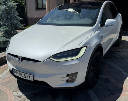 Білий Тесла Модель Х, об'ємом двигуна 0 л та пробігом 200 тис. км за 17900 $, фото 1 на Automoto.ua