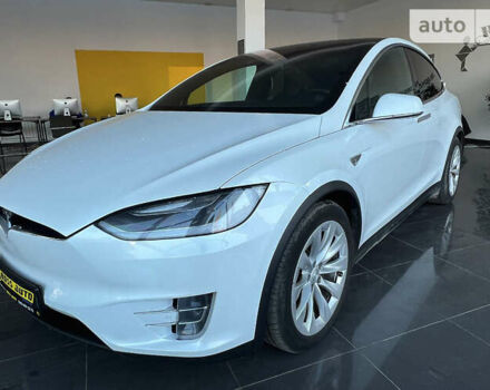Белый Тесла Модель Х, объемом двигателя 0 л и пробегом 195 тыс. км за 25500 $, фото 8 на Automoto.ua