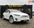Белый Тесла Модель Х, объемом двигателя 0 л и пробегом 126 тыс. км за 25000 $, фото 1 на Automoto.ua