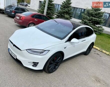 Білий Тесла Модель Х, об'ємом двигуна 0 л та пробігом 142 тис. км за 39000 $, фото 1 на Automoto.ua