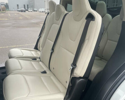 Белый Тесла Модель Х, объемом двигателя 0 л и пробегом 99 тыс. км за 20990 $, фото 14 на Automoto.ua