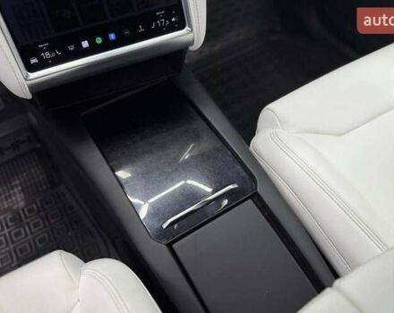 Білий Тесла Модель Х, об'ємом двигуна 0 л та пробігом 64 тис. км за 29900 $, фото 19 на Automoto.ua