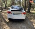 Белый Тесла Модель Х, объемом двигателя 0 л и пробегом 60 тыс. км за 30000 $, фото 2 на Automoto.ua