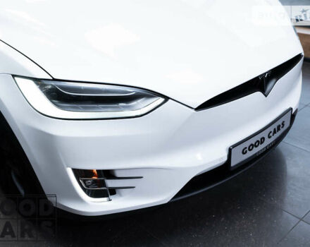 Білий Тесла Модель Х, об'ємом двигуна 0 л та пробігом 75 тис. км за 37000 $, фото 3 на Automoto.ua