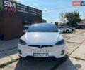 Белый Тесла Модель Х, объемом двигателя 0 л и пробегом 96 тыс. км за 26000 $, фото 1 на Automoto.ua
