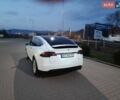 Белый Тесла Модель Х, объемом двигателя 0 л и пробегом 118 тыс. км за 23500 $, фото 3 на Automoto.ua