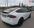Белый Тесла Модель Х, объемом двигателя 0 л и пробегом 183 тыс. км за 26000 $, фото 9 на Automoto.ua