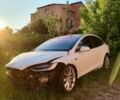 Белый Тесла Модель Х, объемом двигателя 0 л и пробегом 69 тыс. км за 12800 $, фото 1 на Automoto.ua