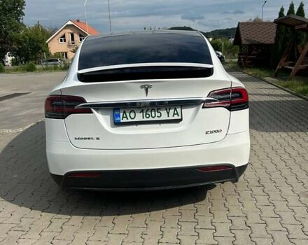 Тесла Модель Х 2017 в Иршава на Automoto.ua Белый Тесла Модель Х, объемом двигателя 0 л и пробегом 118 тыс. км за 25500 $, фото 8 на Automoto.ua