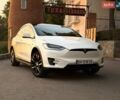Белый Тесла Модель Х, объемом двигателя 0 л и пробегом 168 тыс. км за 22900 $, фото 1 на Automoto.ua