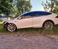 Белый Тесла Модель Х, объемом двигателя 0 л и пробегом 69 тыс. км за 12800 $, фото 1 на Automoto.ua