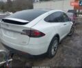 Білий Тесла Модель Х, об'ємом двигуна 0 л та пробігом 80 тис. км за 5500 $, фото 1 на Automoto.ua