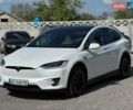 Белый Тесла Модель Х, объемом двигателя 0 л и пробегом 108 тыс. км за 20000 $, фото 2 на Automoto.ua