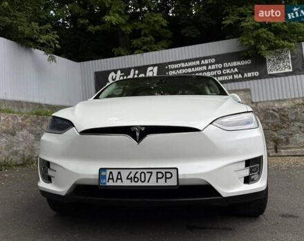 Білий Тесла Модель Х, об'ємом двигуна 0 л та пробігом 92 тис. км за 26490 $, фото 8 на Automoto.ua