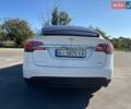 Белый Тесла Модель Х, объемом двигателя 0 л и пробегом 155 тыс. км за 19999 $, фото 4 на Automoto.ua
