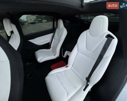 Білий Тесла Модель Х, об'ємом двигуна 0 л та пробігом 100 тис. км за 24999 $, фото 29 на Automoto.ua