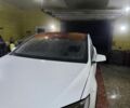Белый Тесла Модель Х, объемом двигателя 0 л и пробегом 126 тыс. км за 29000 $, фото 2 на Automoto.ua