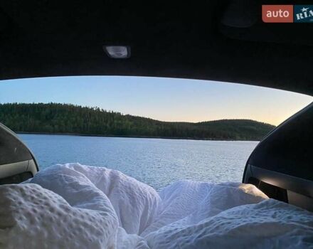 Белый Тесла Модель Х, объемом двигателя 0 л и пробегом 60 тыс. км за 28999 $, фото 24 на Automoto.ua