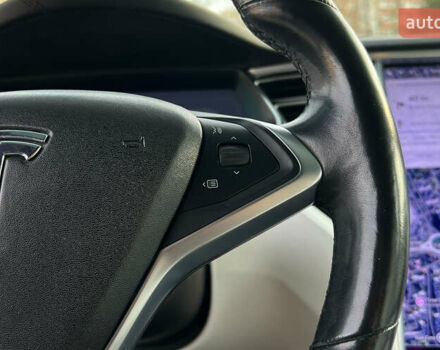 Белый Тесла Модель Х, объемом двигателя 0 л и пробегом 72 тыс. км за 40650 $, фото 10 на Automoto.ua