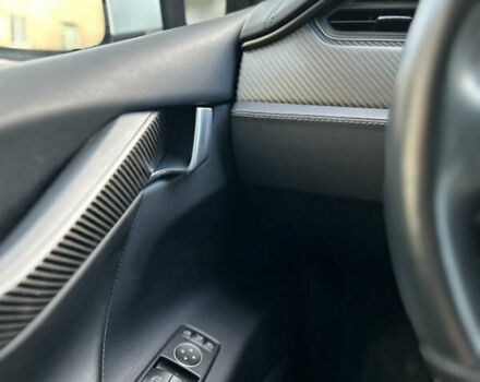 Белый Тесла Модель Х, объемом двигателя 0 л и пробегом 93 тыс. км за 34000 $, фото 2 на Automoto.ua