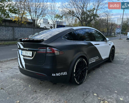 Белый Тесла Модель Х, объемом двигателя 0 л и пробегом 93 тыс. км за 34000 $, фото 27 на Automoto.ua
