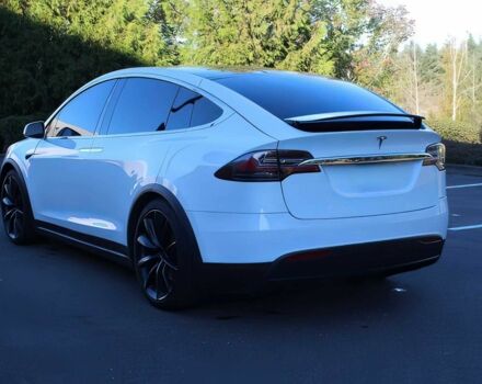 Белый Тесла Модель Х, объемом двигателя 0 л и пробегом 36 тыс. км за 9000 $, фото 6 на Automoto.ua