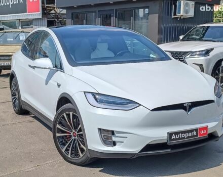 Білий Тесла Модель Х, об'ємом двигуна 0 л та пробігом 123 тис. км за 27990 $, фото 4 на Automoto.ua