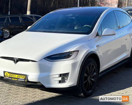 Белый Тесла Модель Х, объемом двигателя 75 л и пробегом 174 тыс. км за 26000 $, фото 2 на Automoto.ua