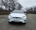 Белый Тесла Модель Х, объемом двигателя 0 л и пробегом 126 тыс. км за 29000 $, фото 4 на Automoto.ua