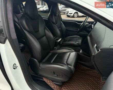 Білий Тесла Модель Х, об'ємом двигуна 0 л та пробігом 96 тис. км за 23990 $, фото 13 на Automoto.ua