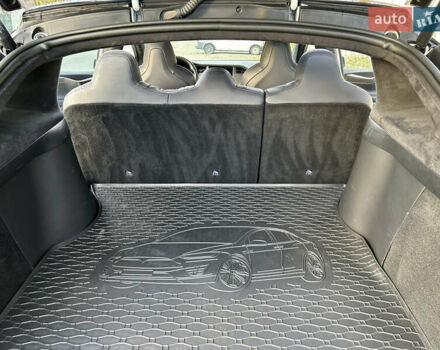 Белый Тесла Модель Х, объемом двигателя 0 л и пробегом 93 тыс. км за 34000 $, фото 16 на Automoto.ua