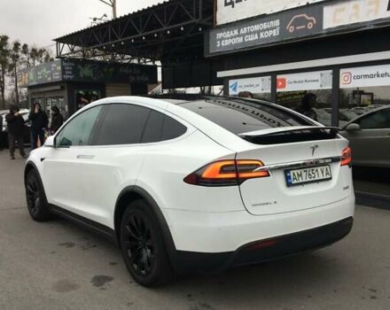 Белый Тесла Модель Х, объемом двигателя 0 л и пробегом 147 тыс. км за 26800 $, фото 2 на Automoto.ua