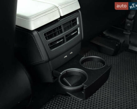 Білий Тесла Модель Х, об'ємом двигуна 0 л та пробігом 100 тис. км за 24999 $, фото 30 на Automoto.ua